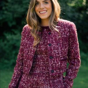 ISO (In Search 🔍 of) GAL MEETS GLAM